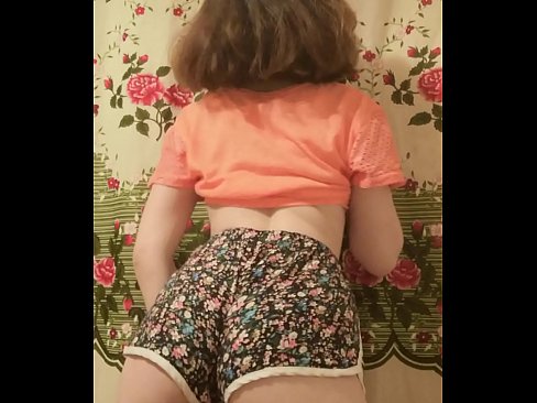 ❤️ Sexi mladá kočka si vyzlieka šortky pred kamerou Šukanie na sk.onlyhdporn.ru