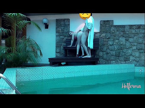 ❤️ Šéf pozve slúžku k bazénu, ale neodolala horúcemu Šukanie na sk.onlyhdporn.ru
